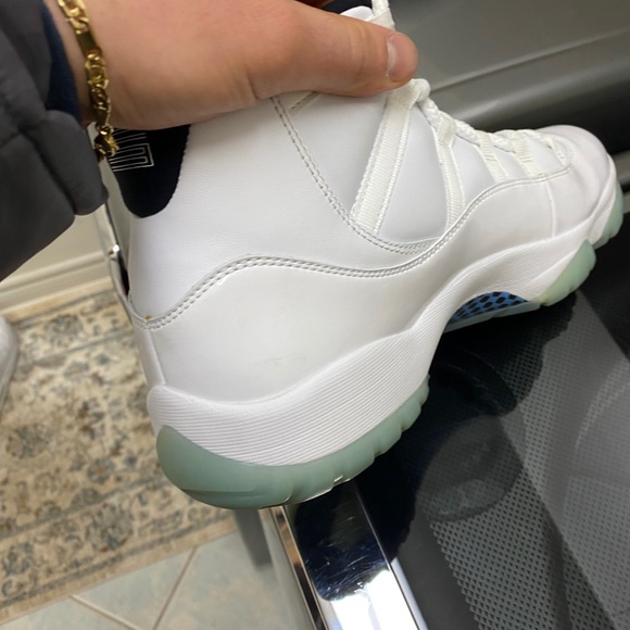 Men’s Jordan 11s Legend blue - Picture 9 of 12